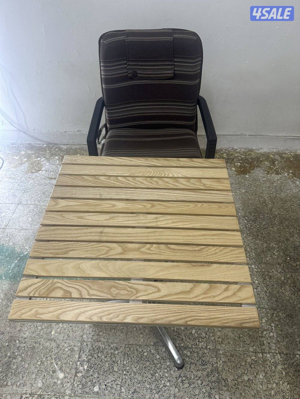 عندي طاولة وكرسي للبيع0