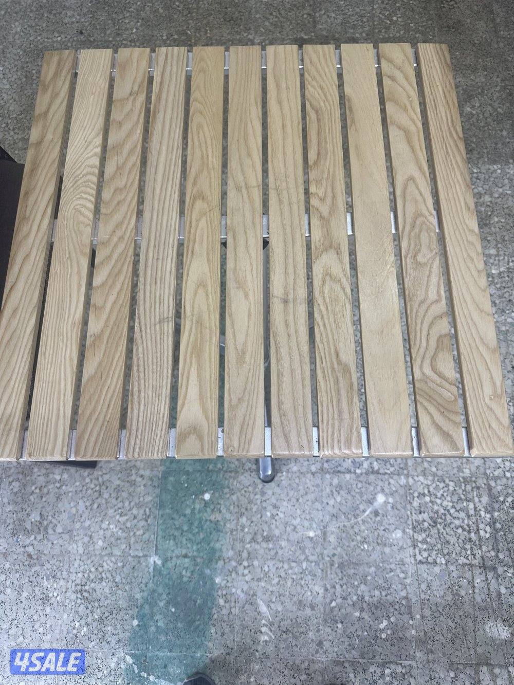 عندي طاولة وكرسي للبيع1