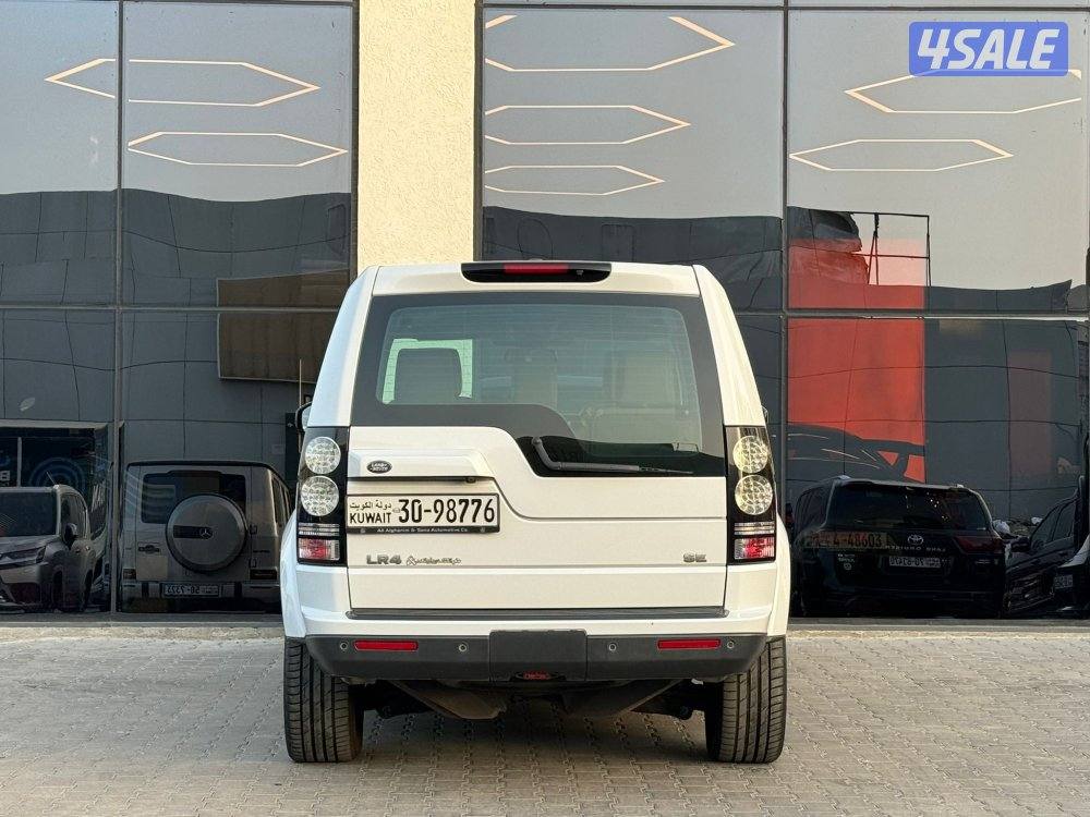 DISCOVERY LR4 SE V6 SUPERCHARGED _2015 صبغ الوكالة5