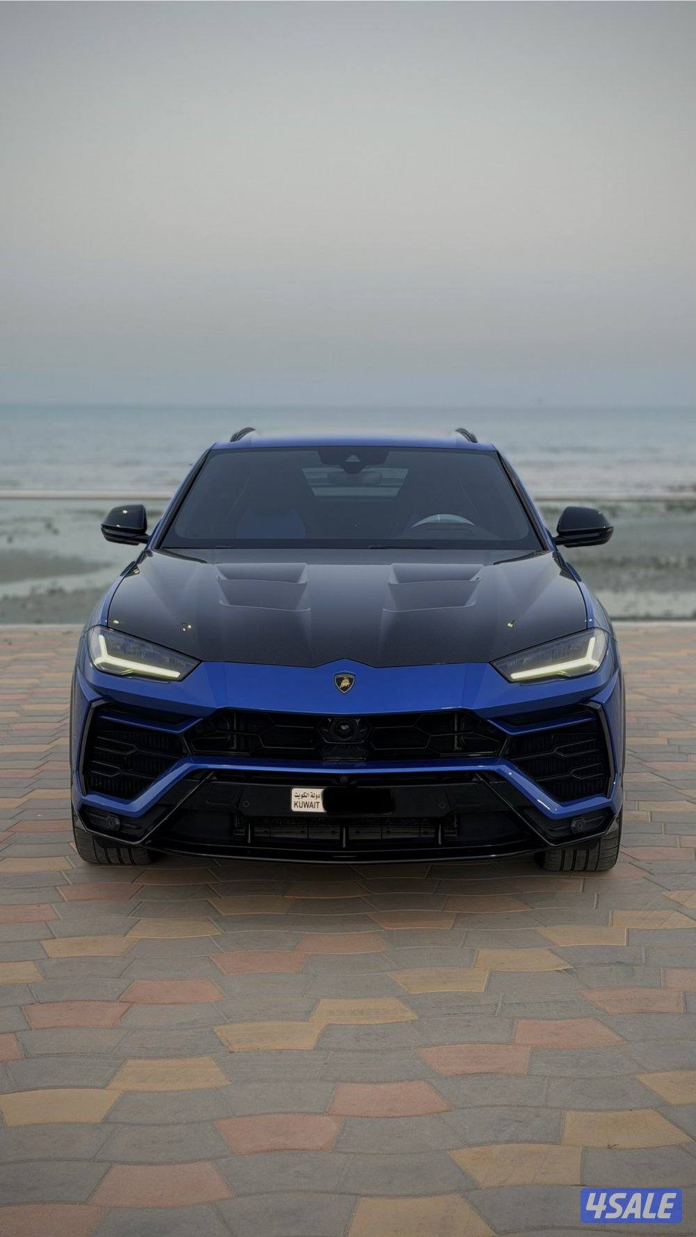 2022 Urus Blu Eleos - Kuwait Alghanim - Mansory Carbon - Warranty1