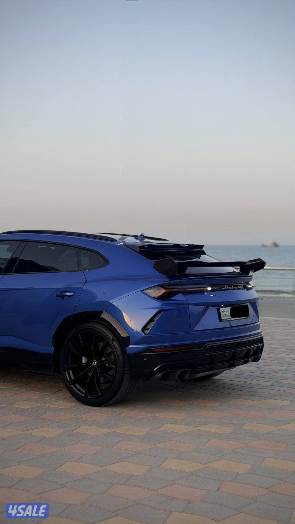 2022 Urus Blu Eleos - Kuwait Alghanim - Mansory Carbon - Warranty8