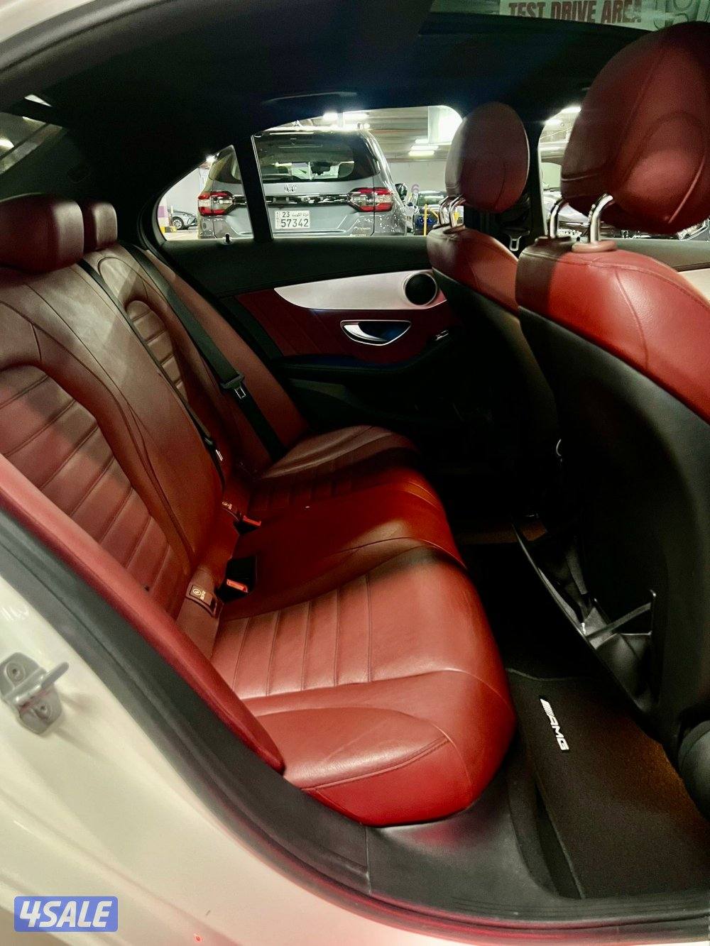 ‏السيارة في حالة الوكالة11