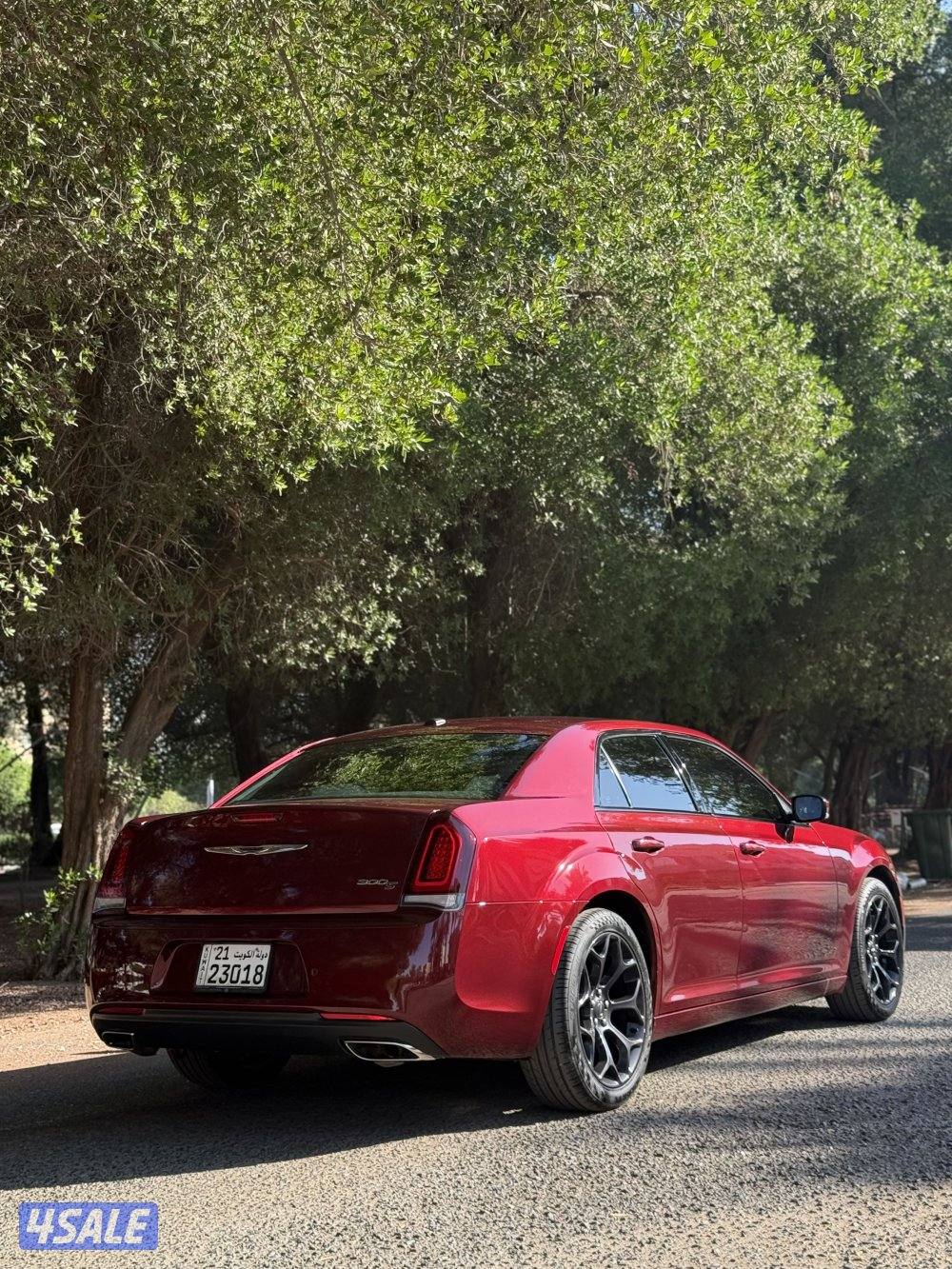 كرايسلر c300s 20213