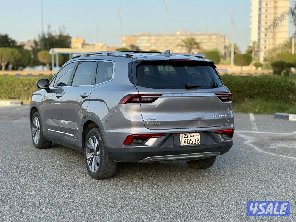 للبيع جيلي اوكفانغو 2022 - صبغ الوكاله - أعلي مواصفات - 7 مقاعد3