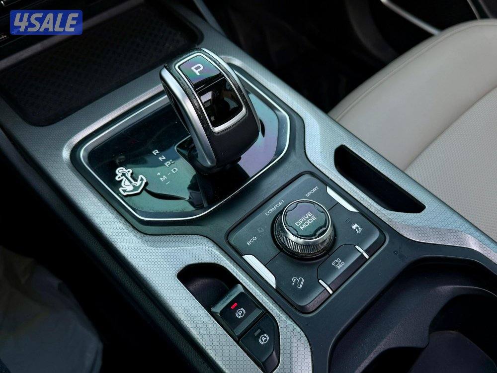 للبيع جيلي اوكفانغو 2022 - صبغ الوكاله - أعلي مواصفات - 7 مقاعد7