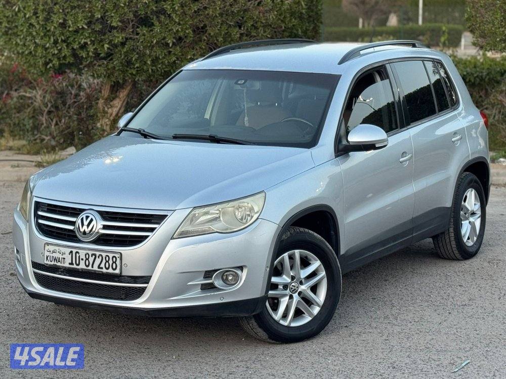 للبيع تيقوان بحاله ممتازه عداد ٩٥ الف0