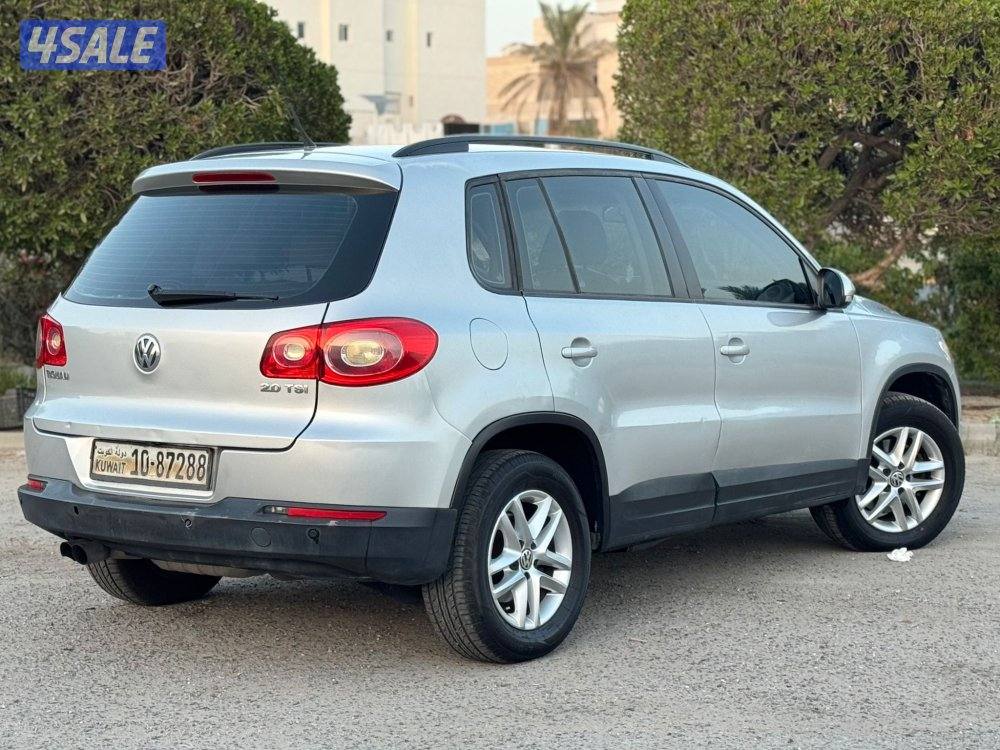 للبيع تيقوان بحاله ممتازه عداد ٩٥ الف3