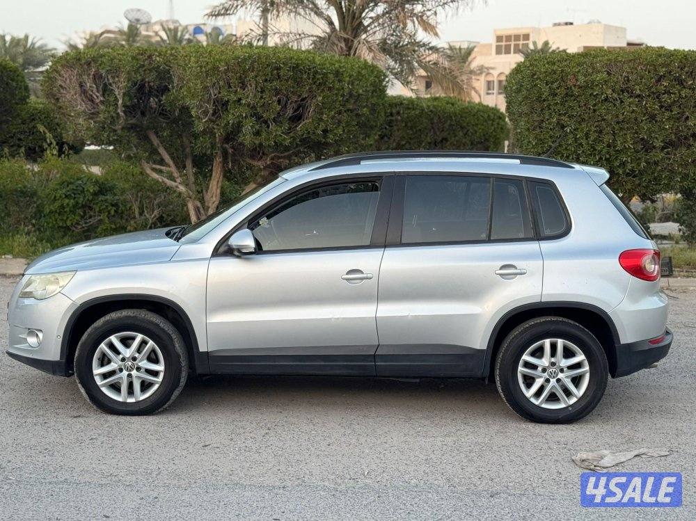 للبيع تيقوان بحاله ممتازه عداد ٩٥ الف6