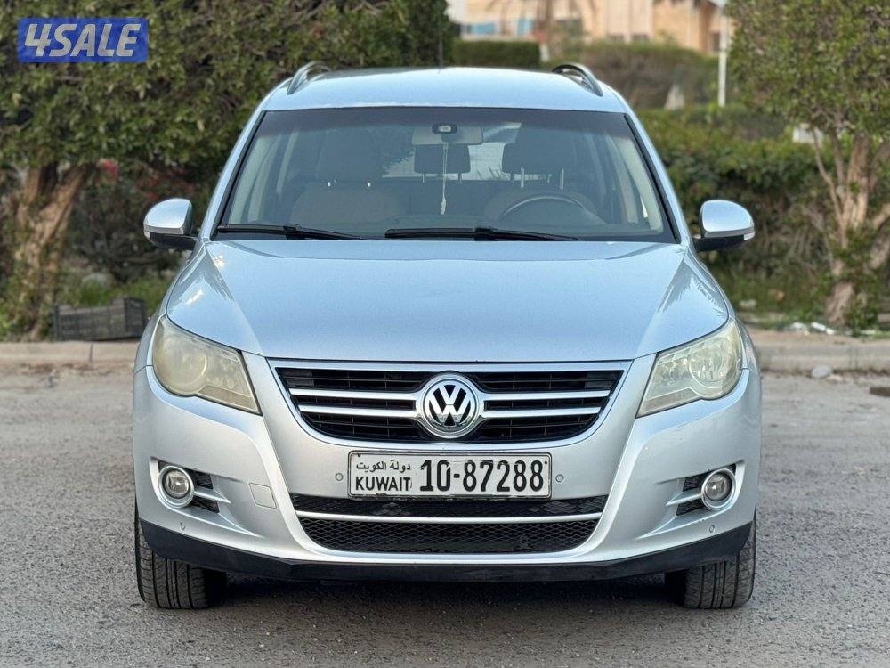 للبيع تيقوان بحاله ممتازه عداد ٩٥ الف7