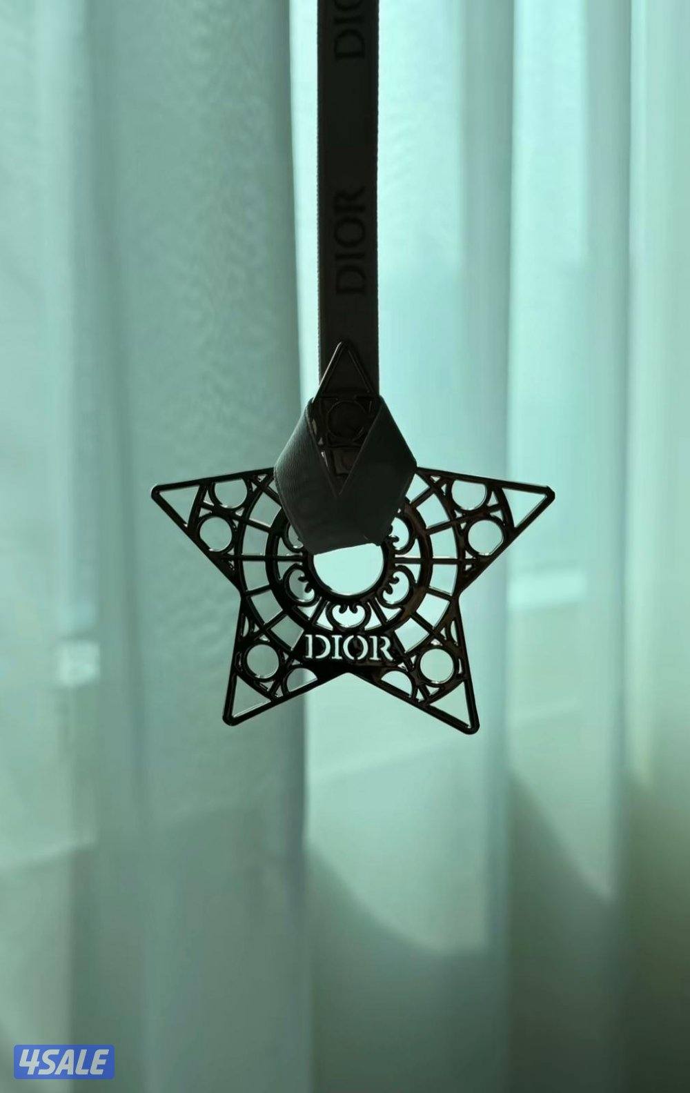 تعليقات كارتيير وديور للسيارة6