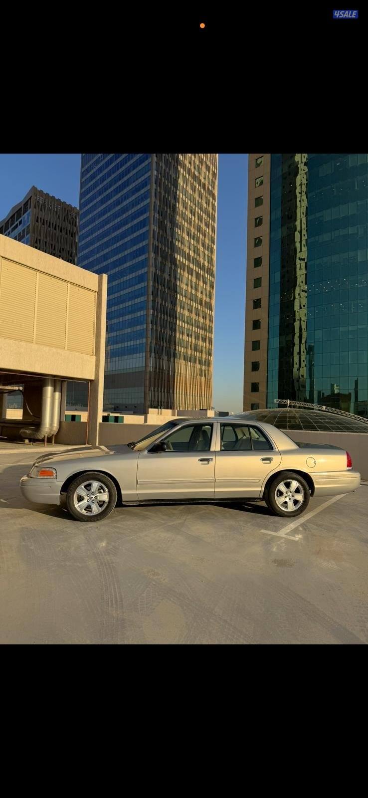 للبيع فورد كراون فكتوريا2