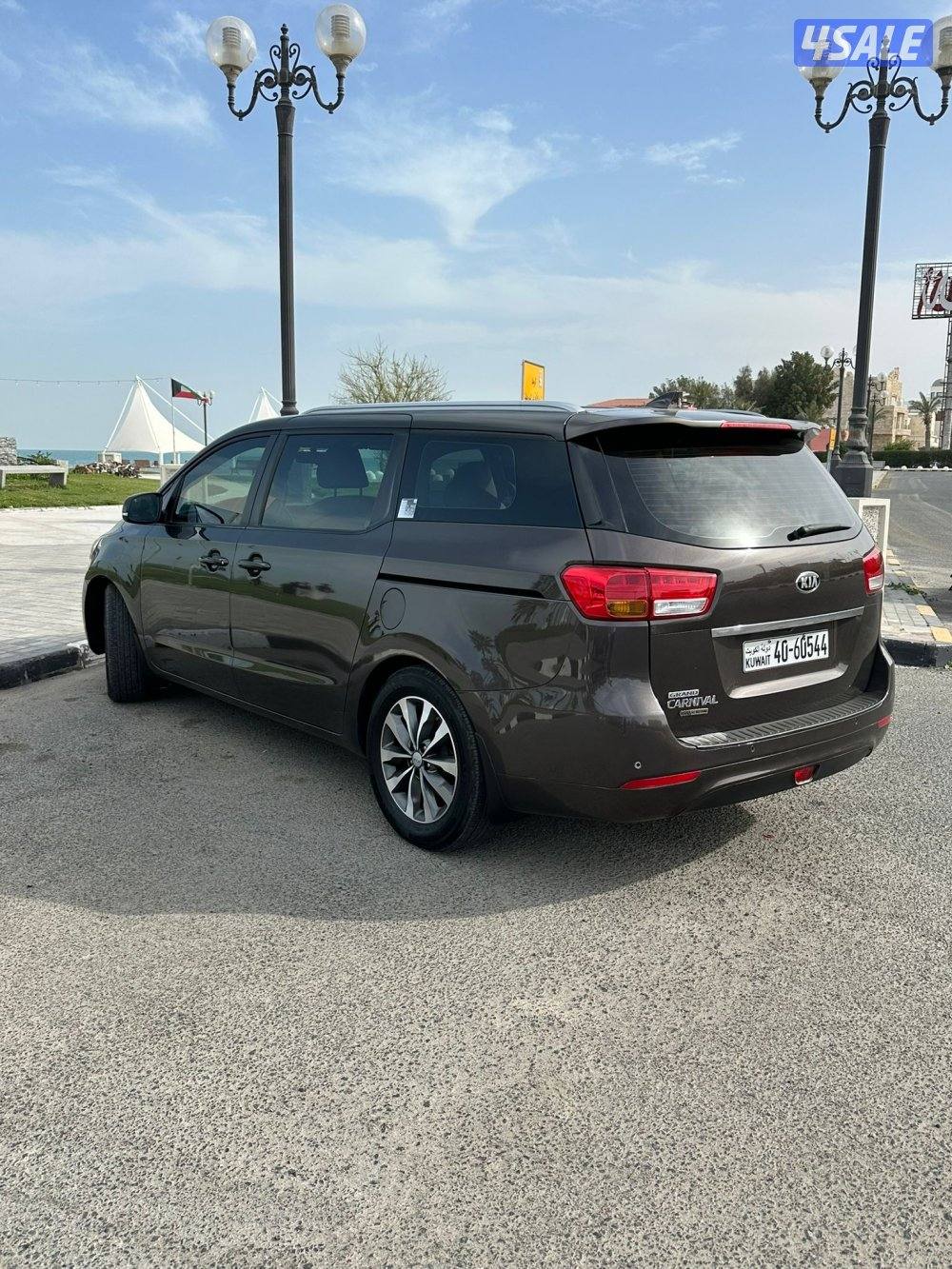 للبيع كرنفال 2017 شرط الفحص ماشي 2401