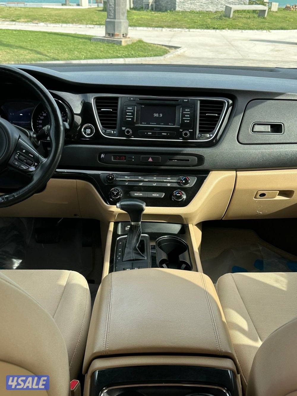 للبيع كرنفال 2017 شرط الفحص ماشي 2406