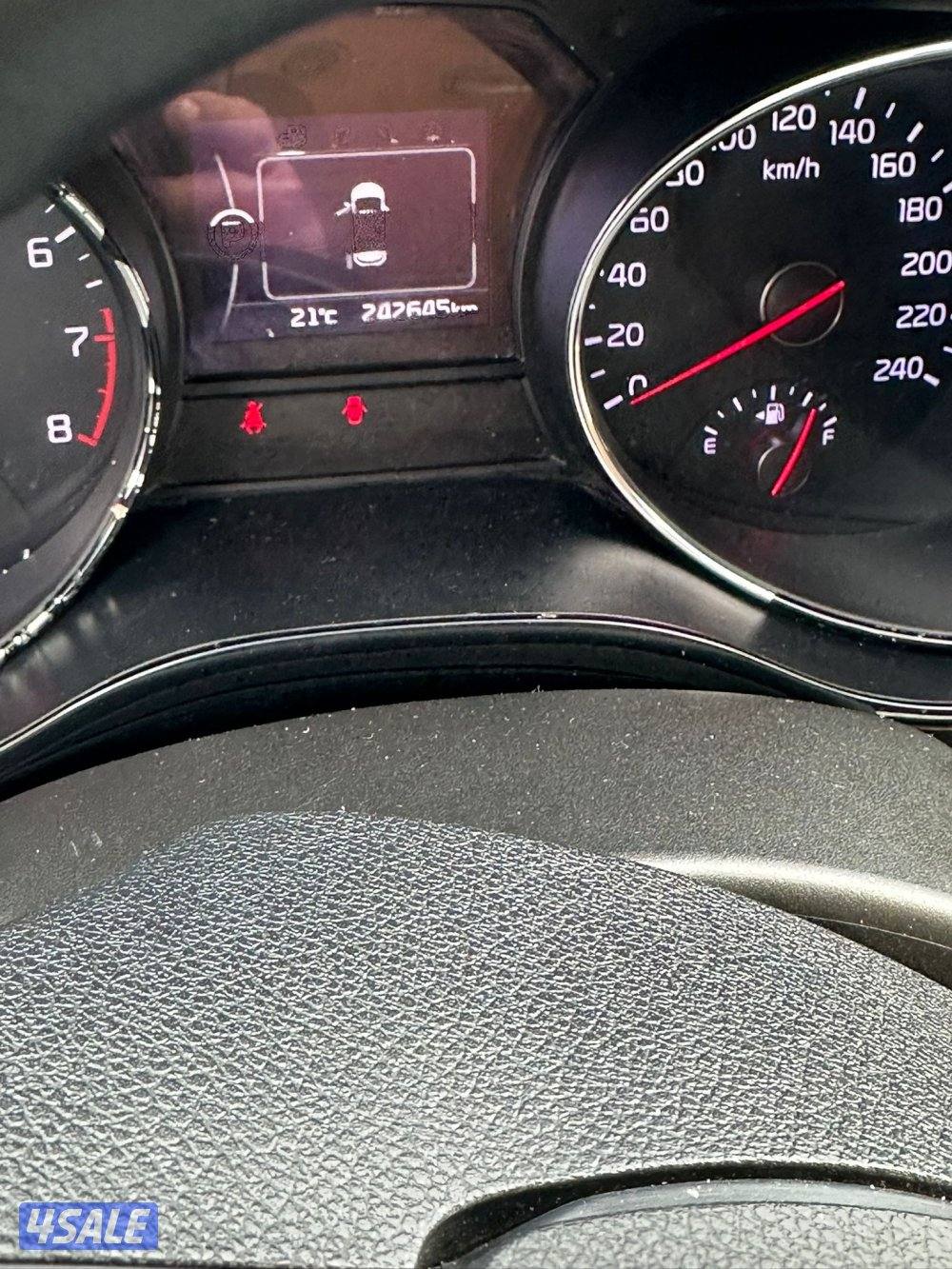 للبيع كرنفال 2017 شرط الفحص ماشي 2407