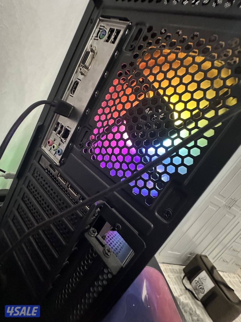 بيسي جديد استعملته اقل من عشر مرات ساحب عليه شهور2