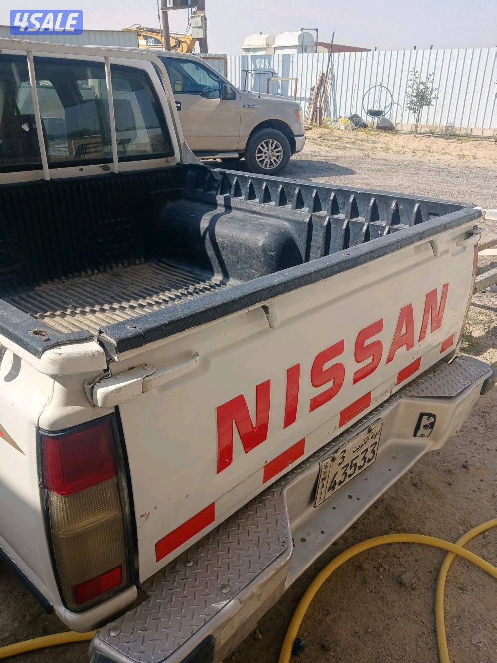 عربانة دتسن ١٩٩٨ امورها طيبه وفيها بيمه2