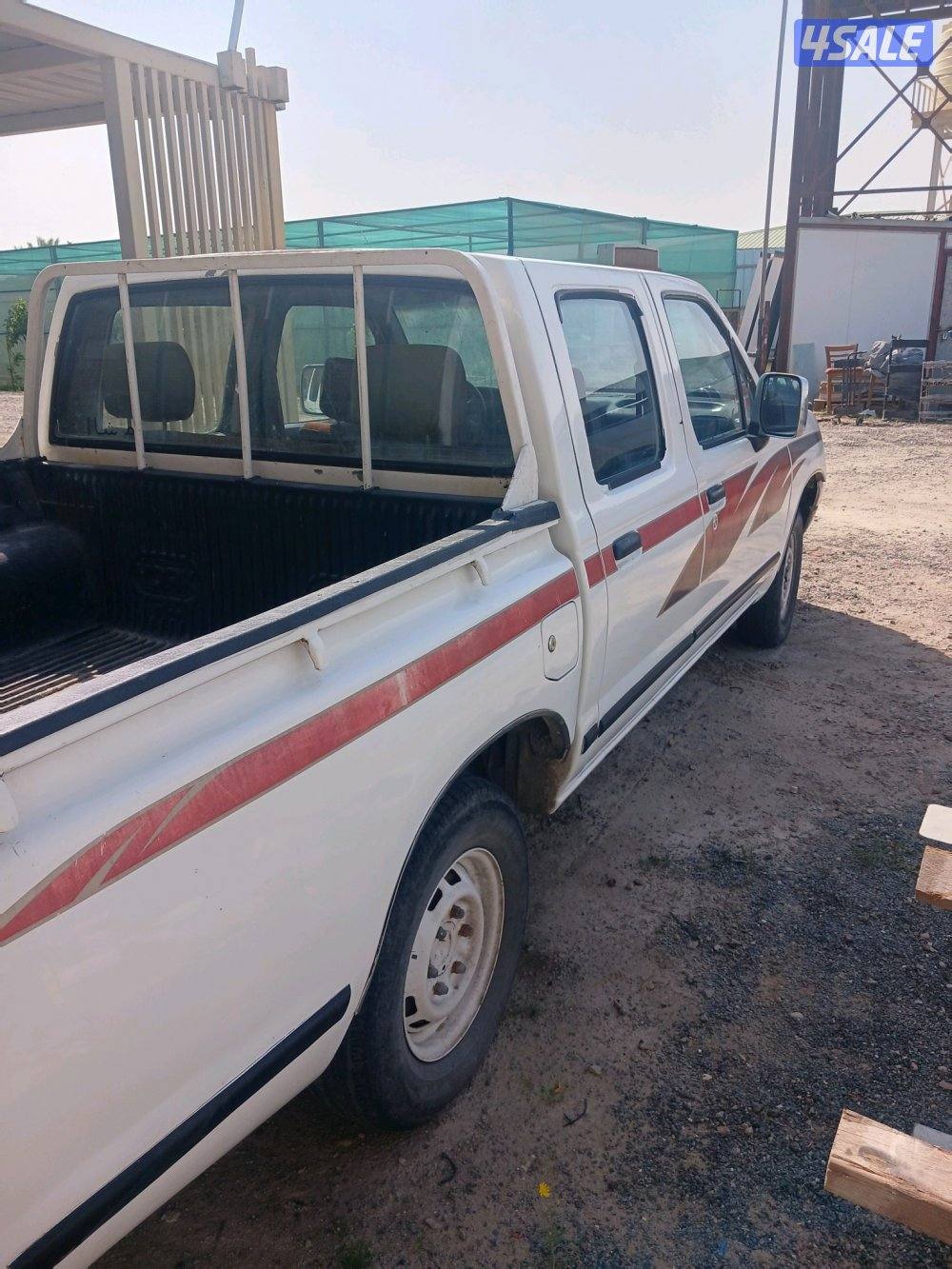 عربانة دتسن ١٩٩٨ امورها طيبه وفيها بيمه3