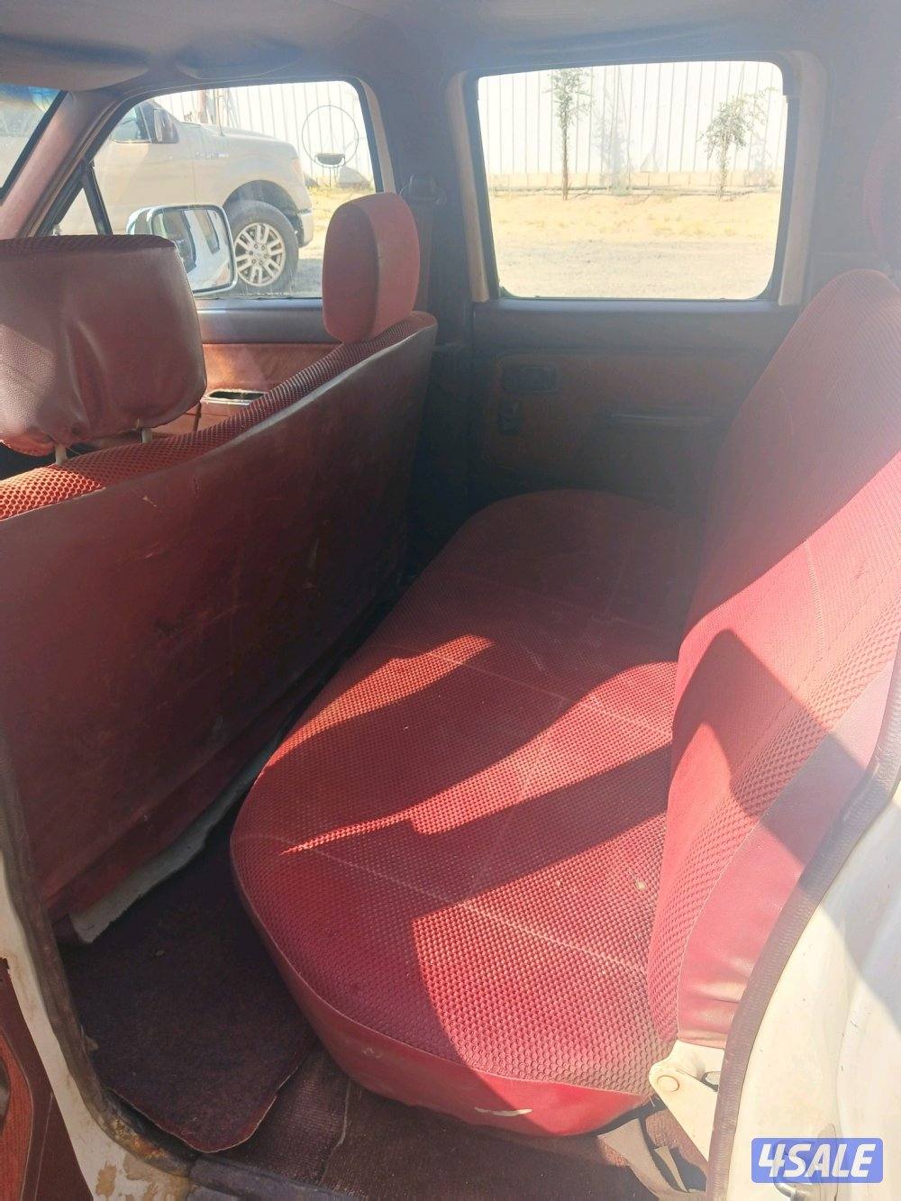 عربانة دتسن ١٩٩٨ امورها طيبه وفيها بيمه6