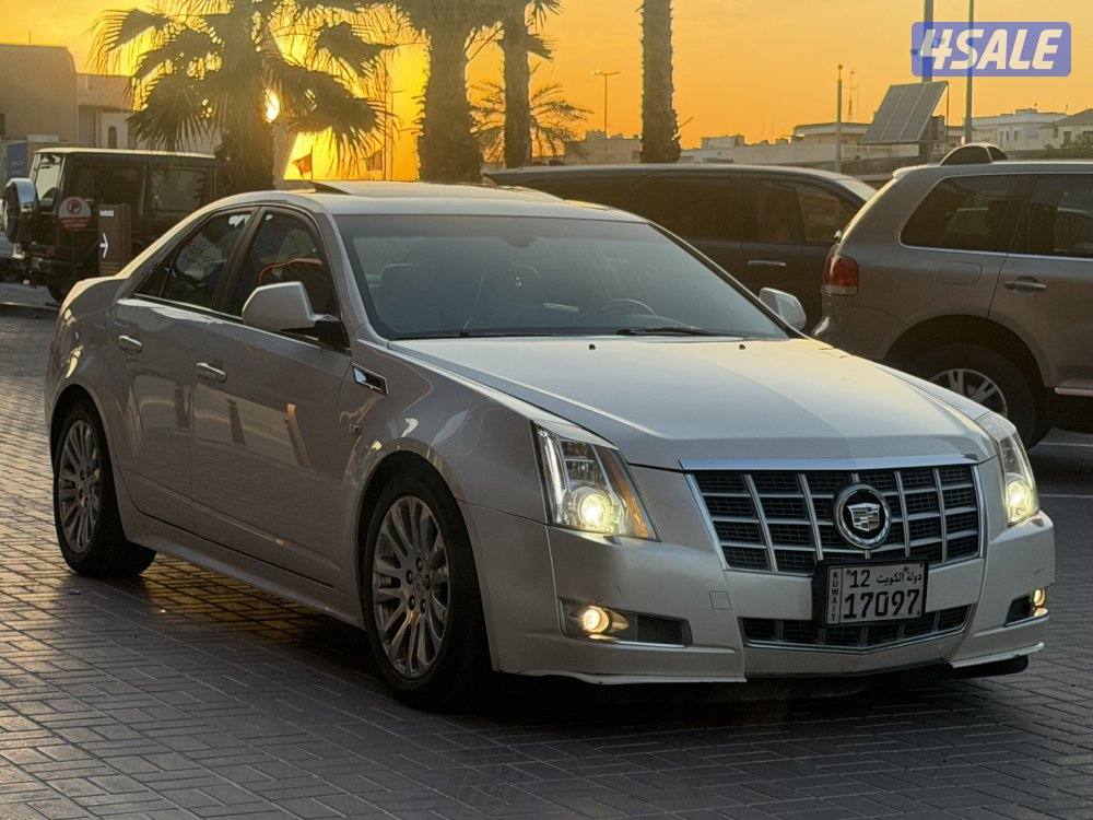 للبيع 2013 CTS صبغ الوكالة2