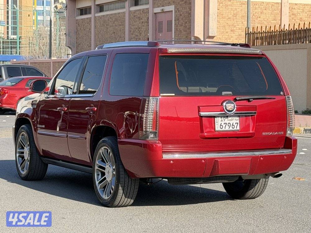 للبيع اسكاليد2013 وكالة7