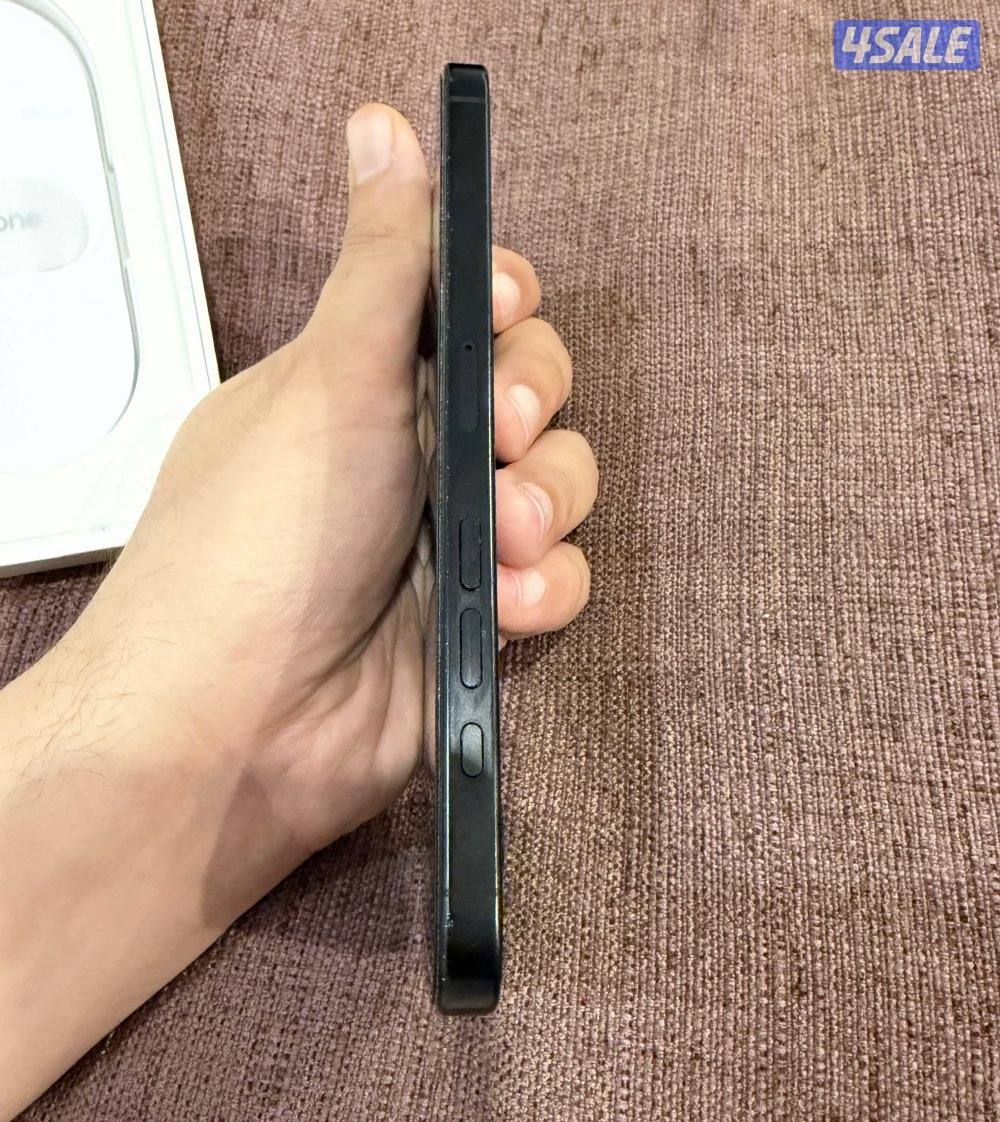 البيع ايفون 16برو ماكس 512جيجا اسود البطارية923