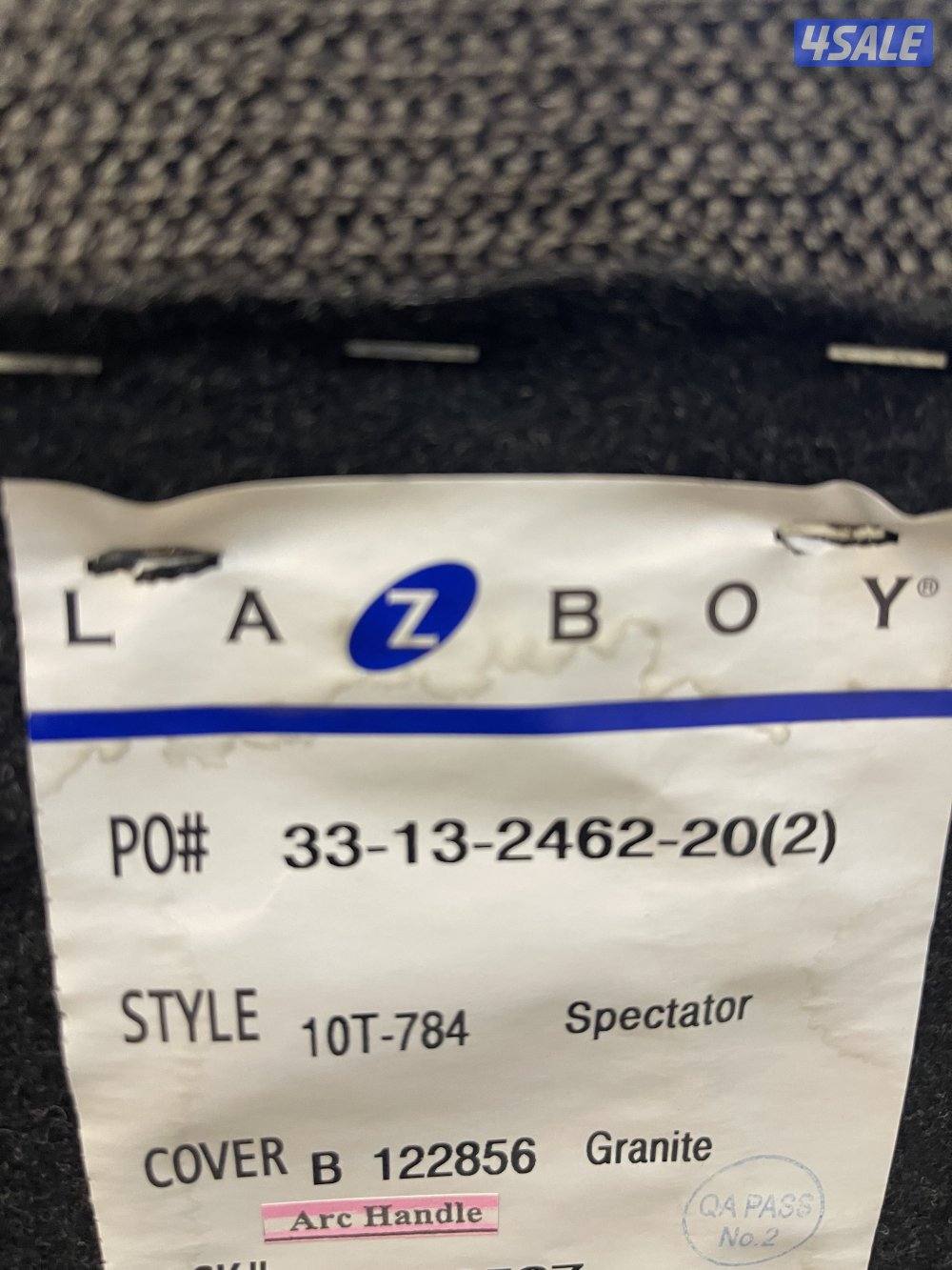 ليزي بوي الأصلي هزاز ويفرد استرخاء الاصلي وفيه مكان اكواب قوي ومريح4