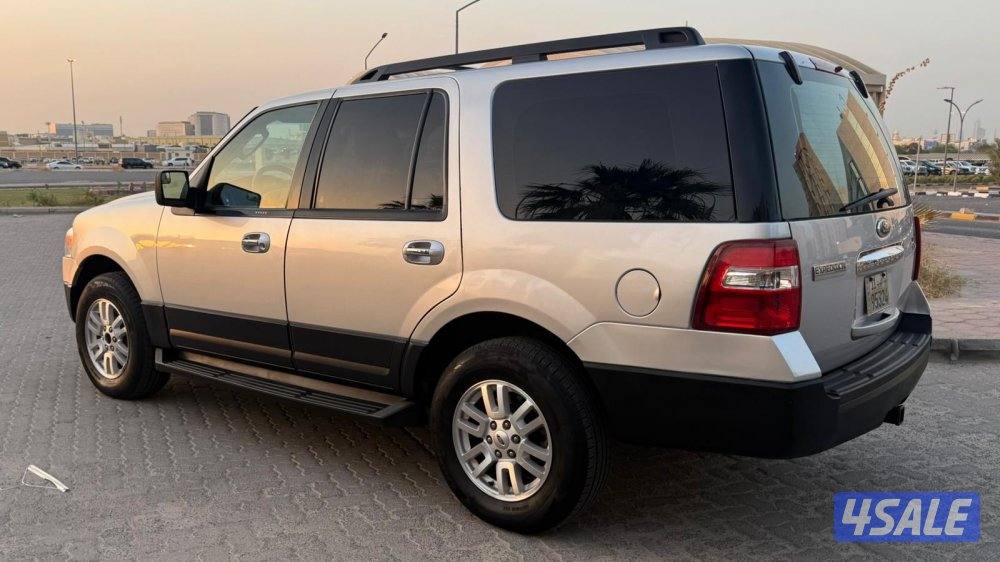 جيب فورد اكسبدشن 20134