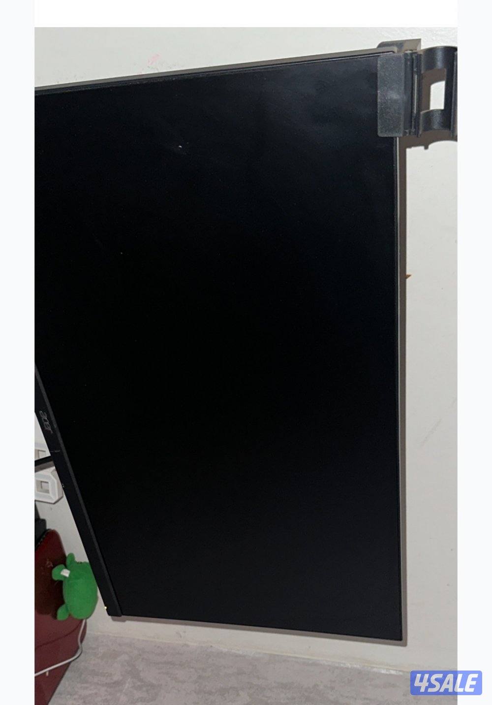 شاشة قيمنق من شرك٤ة Acer   27بوصه ٢٠٠ هرتز استعمال نظيف0