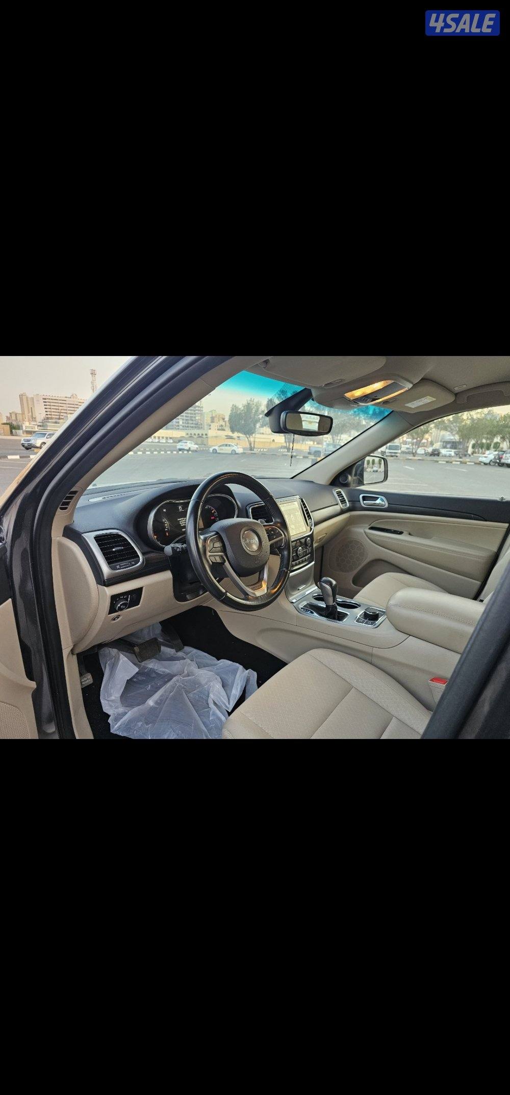 جيب جراند شيروكي لاريدو 2021 دفع رباعي6