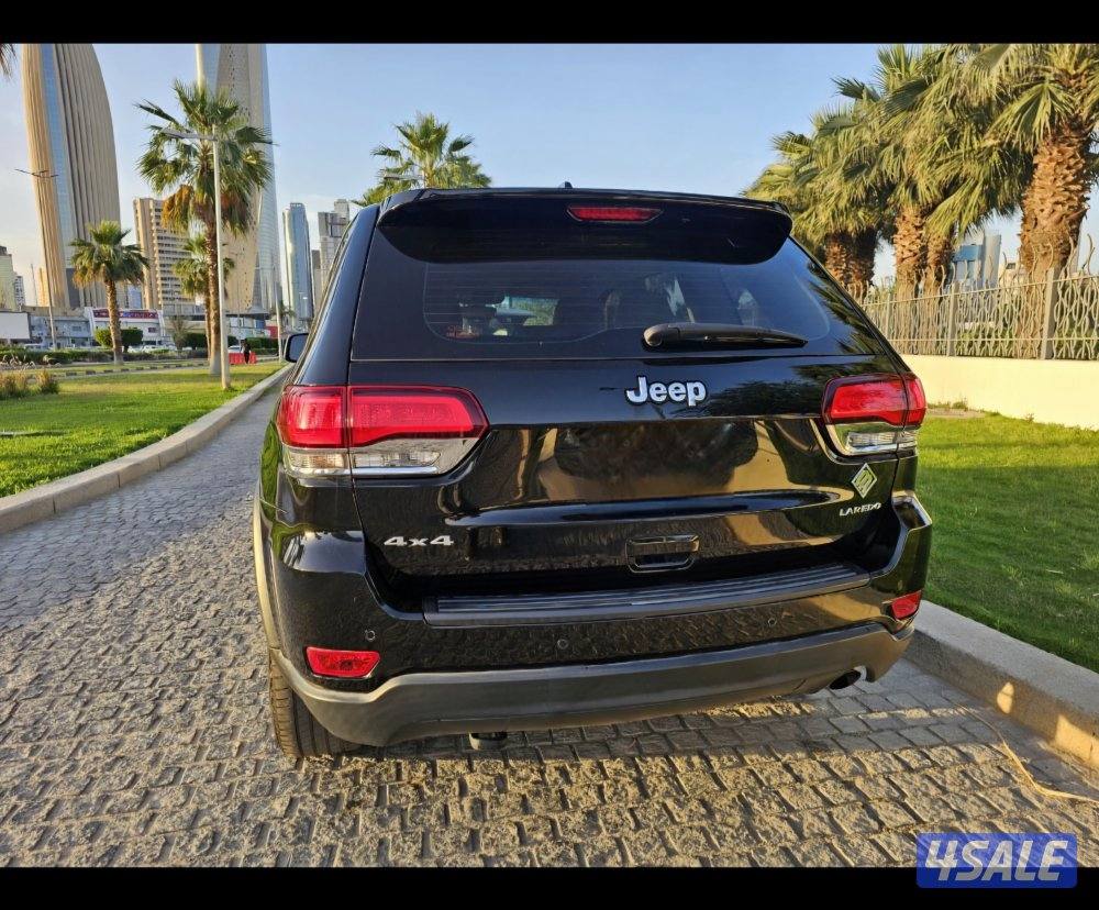 jeep grand Cherokee Laredo 2021 .. 4x43