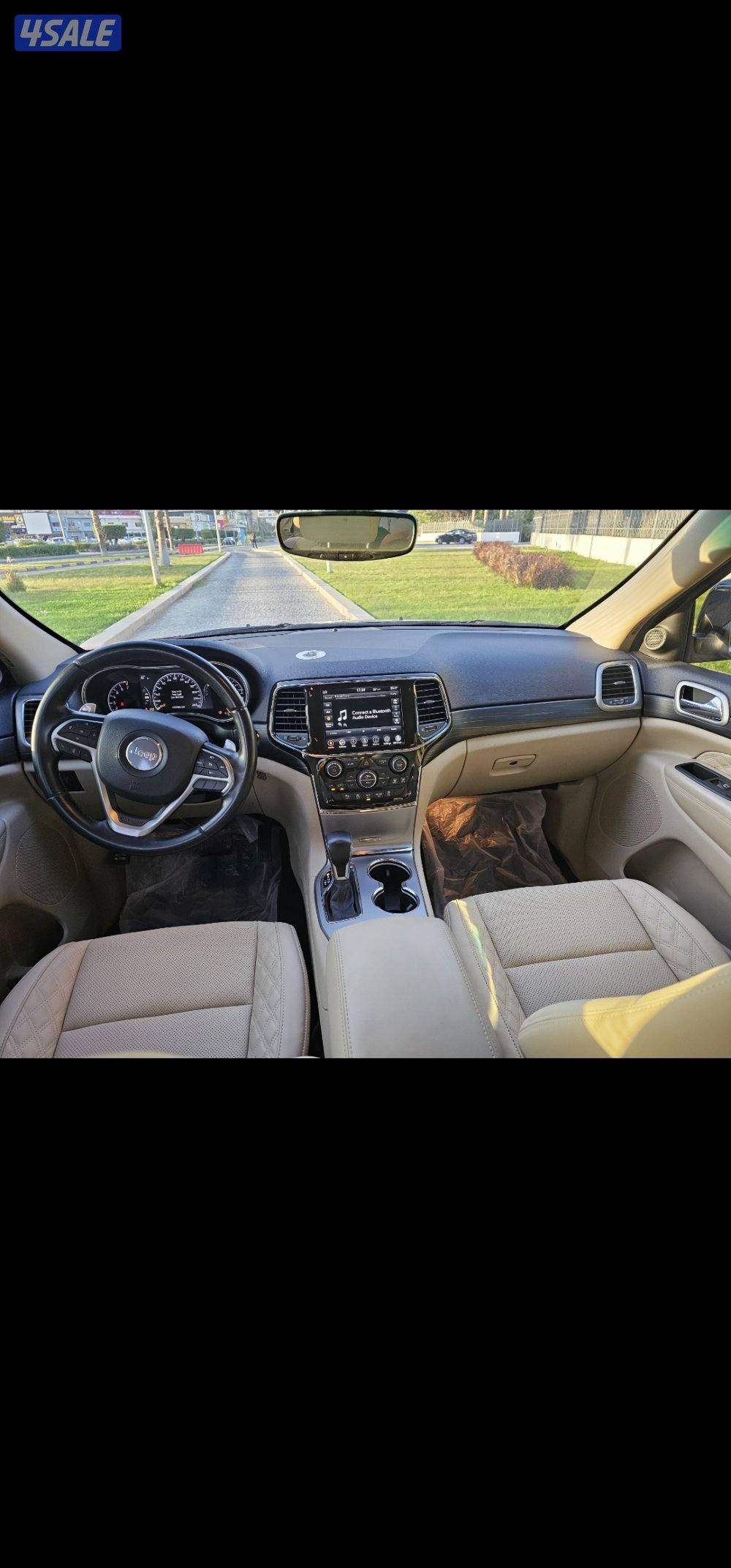 jeep grand Cherokee Laredo 2021 .. 4x45