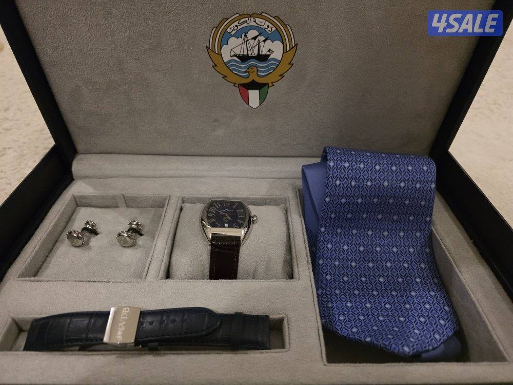 للبيع مجموعة ساعات متنوعة السعر يختلف حسب نوع الساعة15