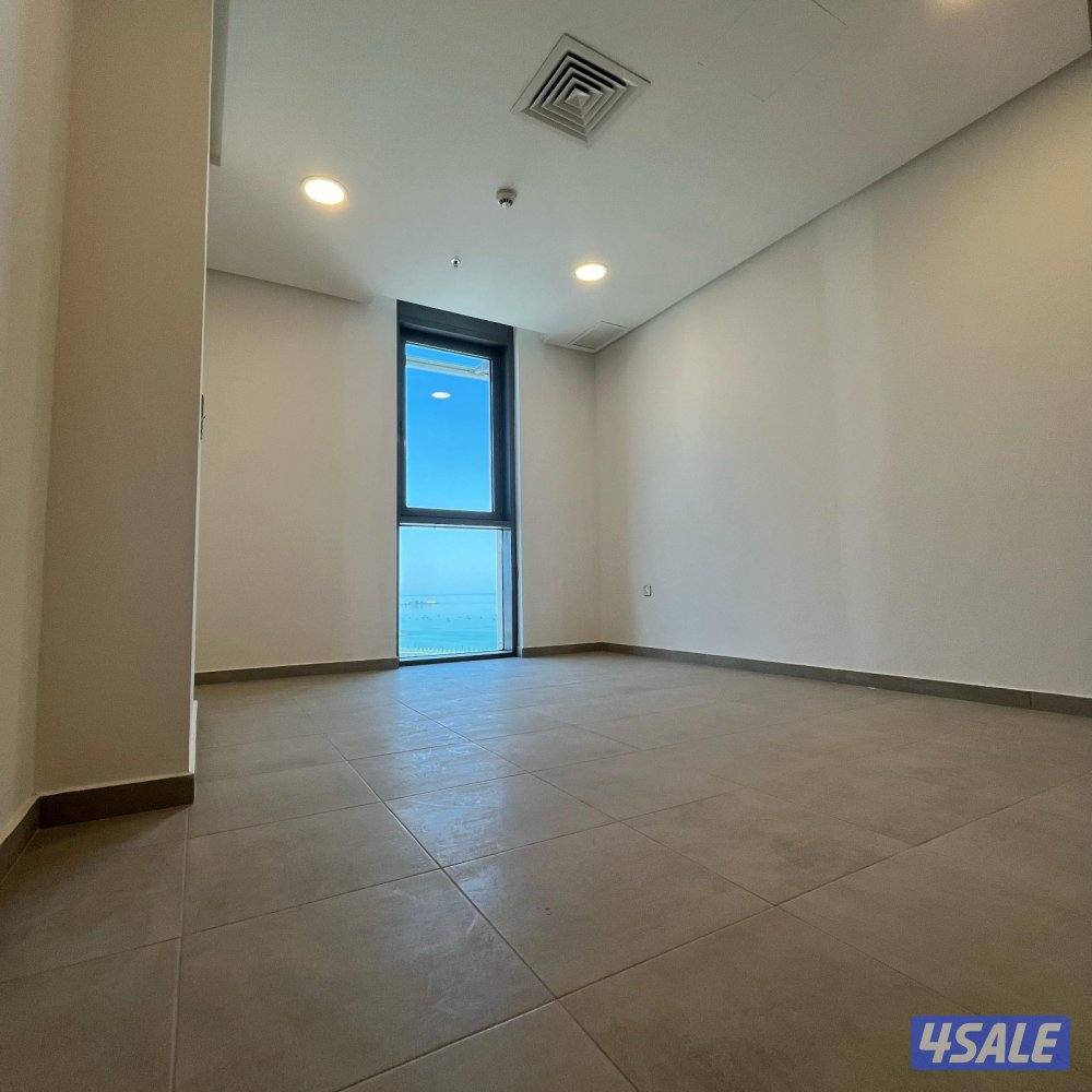 شقة نصف مفروشة مع بلكونة إطلالة بحرية للإيجار في ضاحية حصة المبارك1