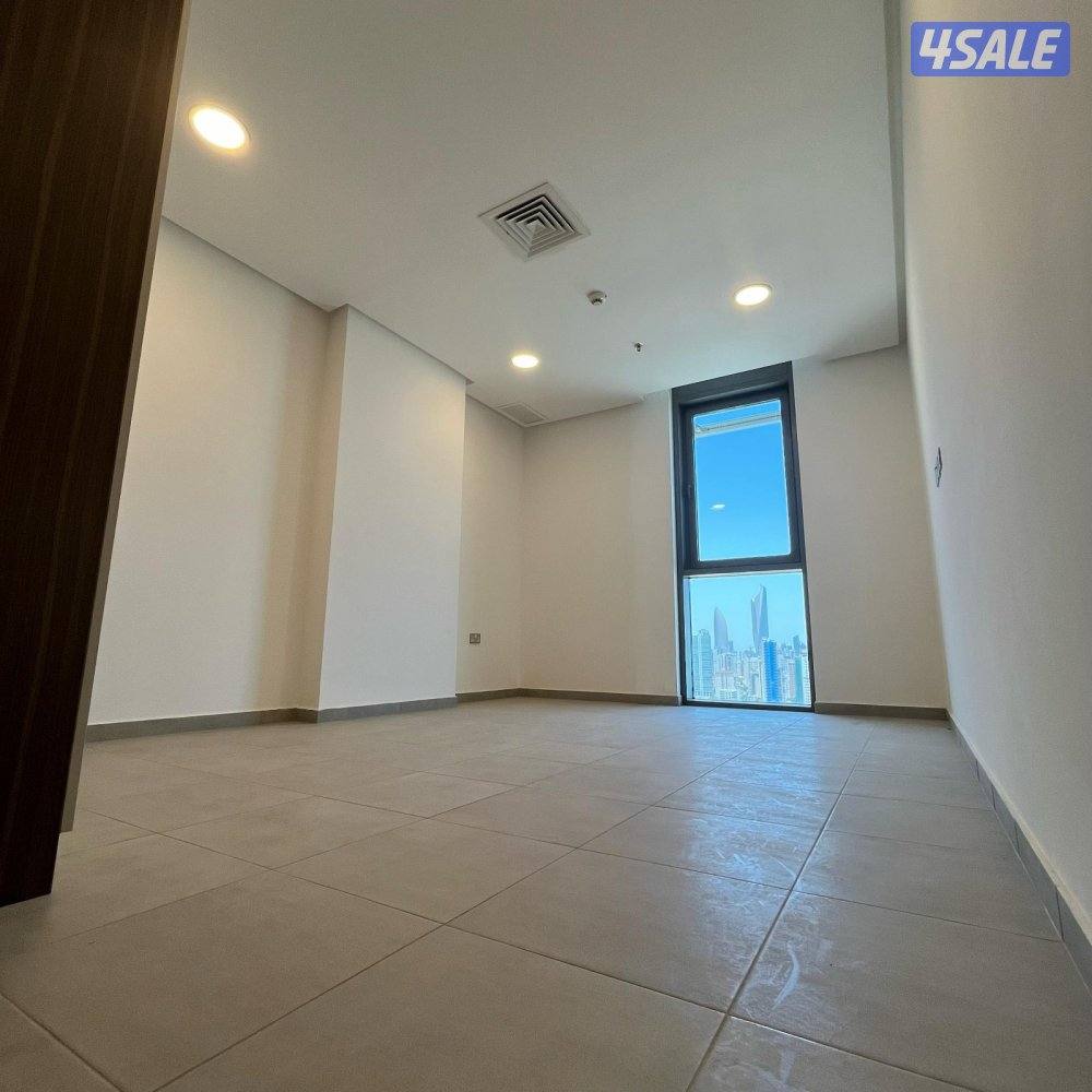 شقة نصف مفروشة مع بلكونة إطلالة بحرية للإيجار في ضاحية حصة المبارك2