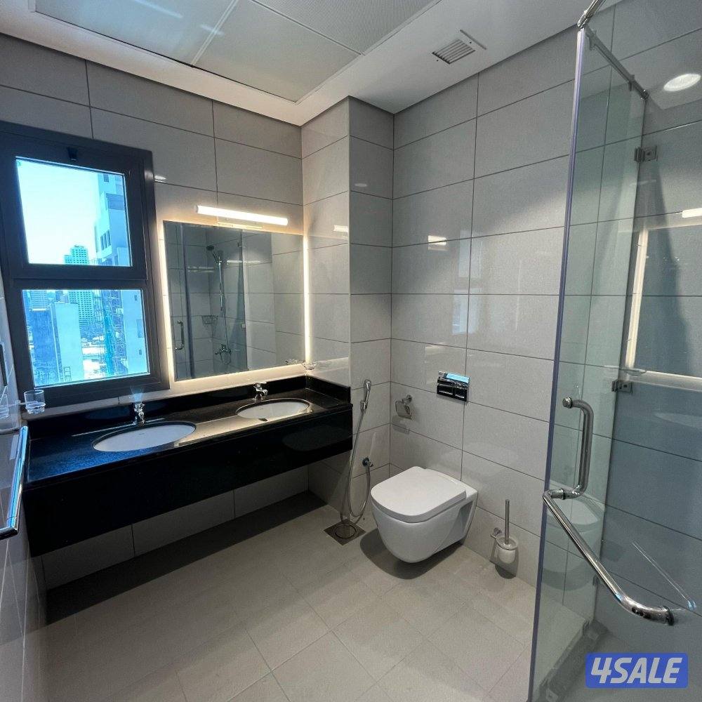 شقة نصف مفروشة مع بلكونة إطلالة بحرية للإيجار في ضاحية حصة المبارك8