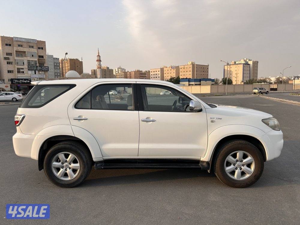 للبيع فورتنر5