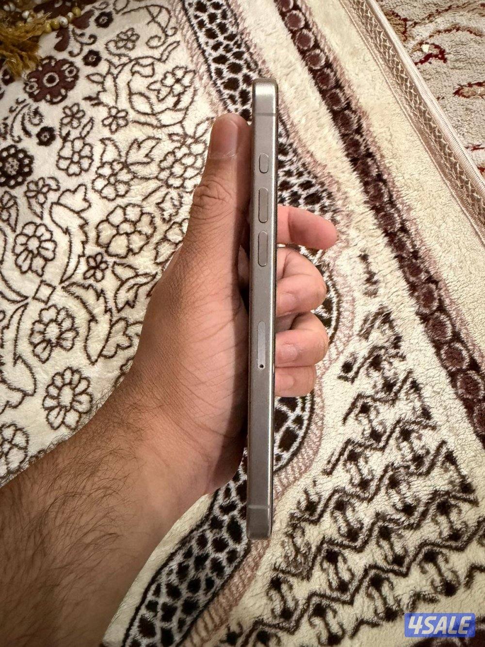 Iphone 15 pro max Natural titanium1