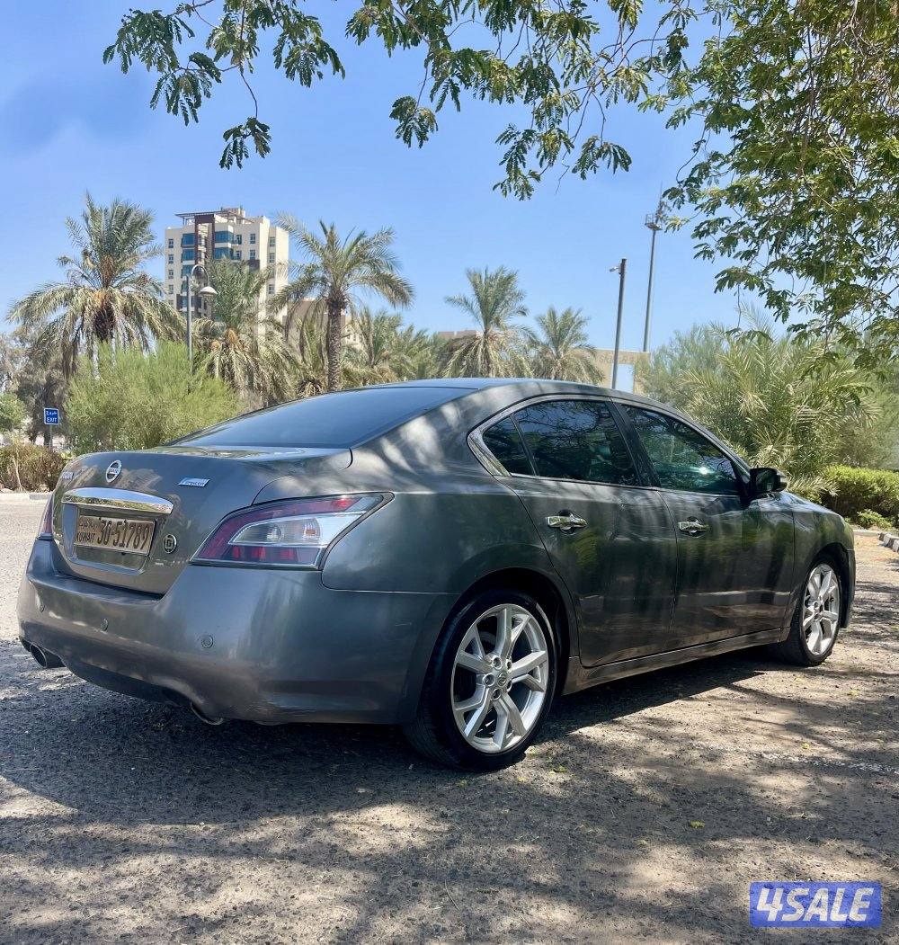 نيسان مكسيما ٢٠١٤ بحالة ممتازة وشرط الفحص2