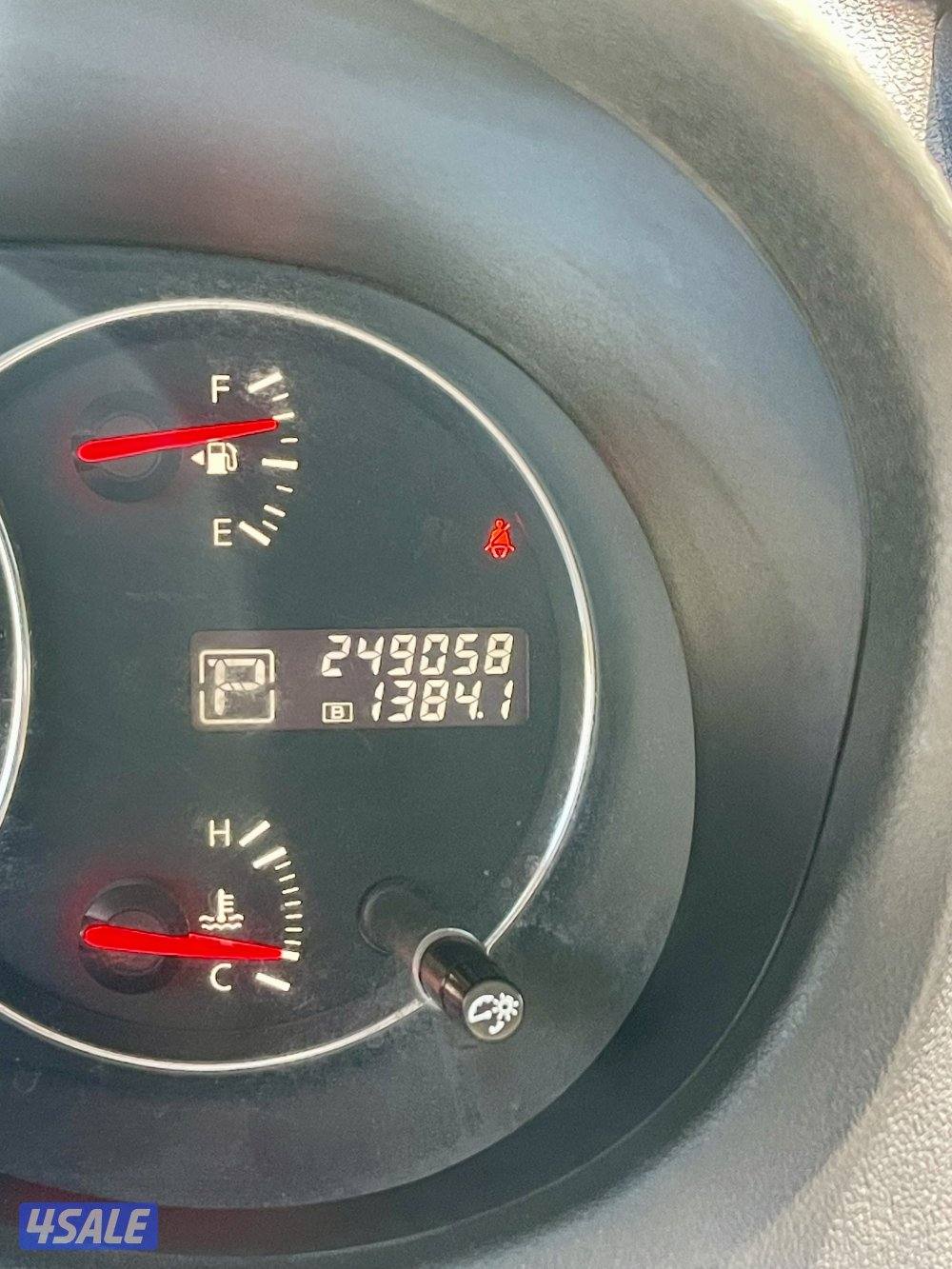 نيسان مكسيما ٢٠١٤ بحالة ممتازة وشرط الفحص9