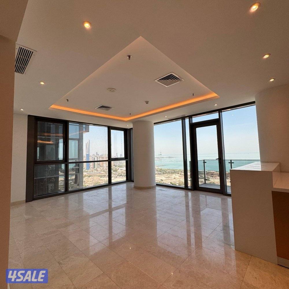 شقة نصف مفروشة إطلالة بحرية مع بلكونة للإيجار في ضاحية حصة المبارك0