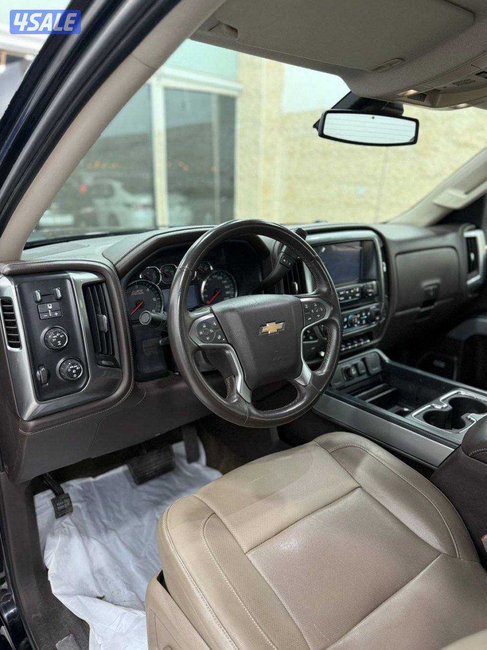 للبيع سلفرادو Z71 20155