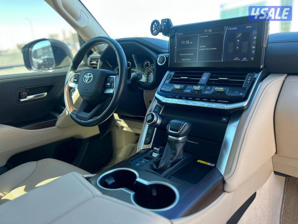 تويوتا لاند كروزر GX.R AEROs  twin turbo.V6 موديل 2023 ماشى 22.000 k.m6