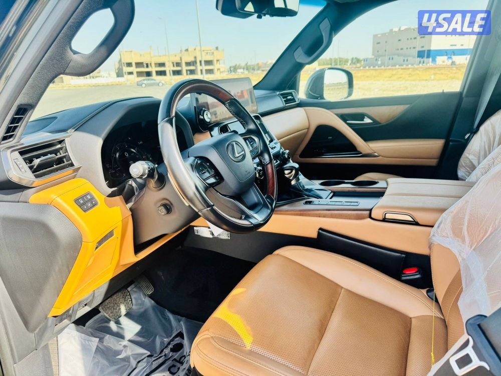 لكزس LX600 موديل ٢٠٢٤ الساير عداد ٧٠ ألف شرط الفحص صبغ وكاله درجه اولى5
