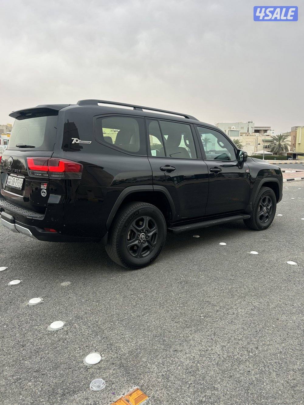 للبيع لاندكروز GR  ٢٠٢٢2