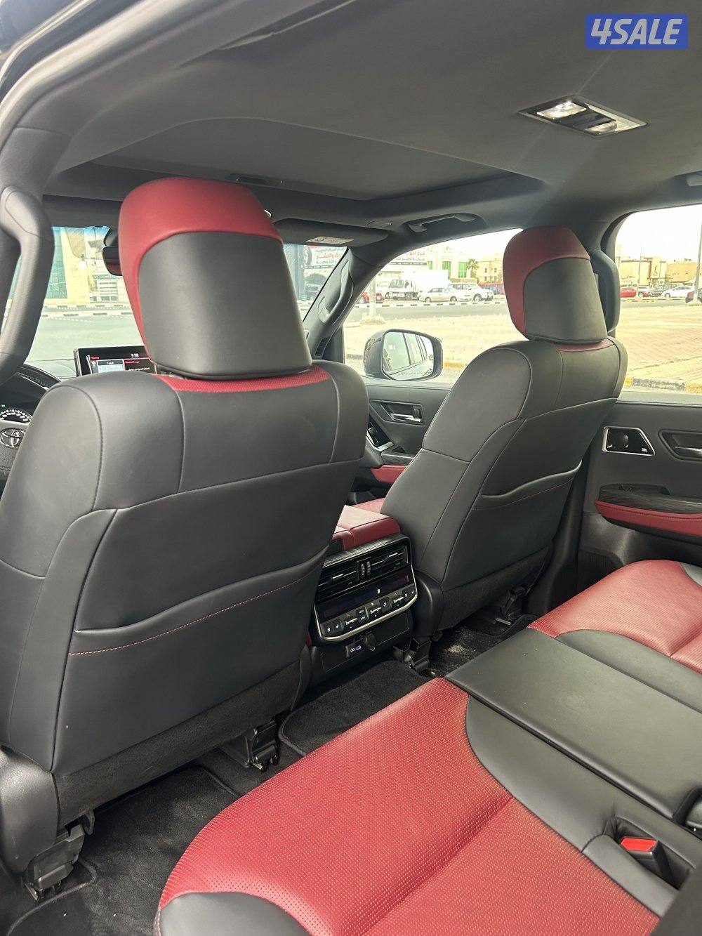 للبيع لاندكروز GR  ٢٠٢٢5