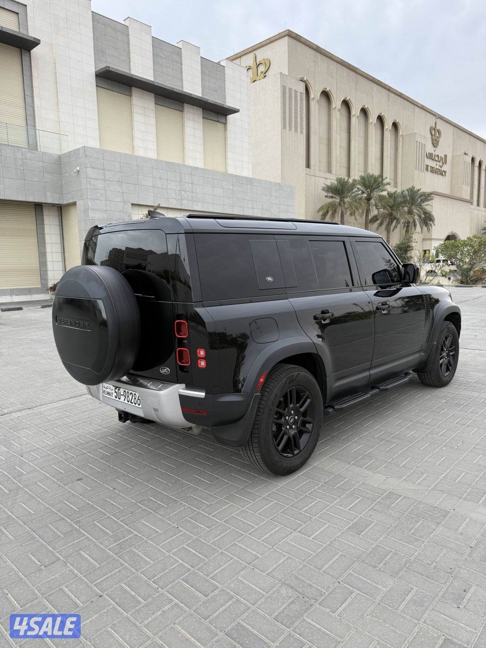 للبيع ديفندر 1105