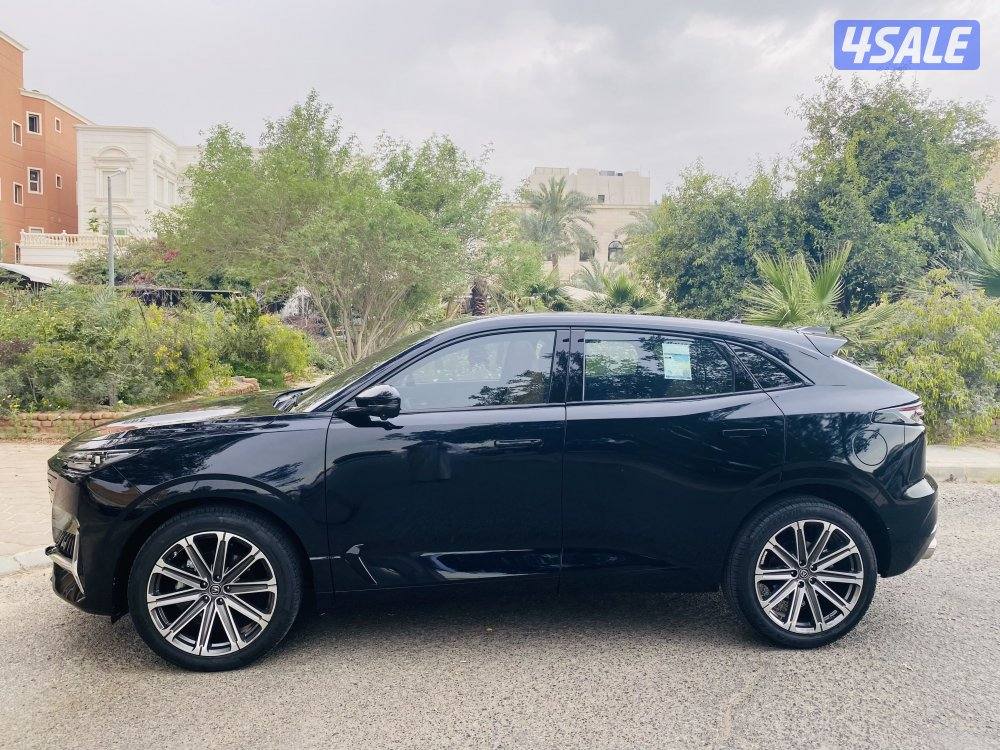 UNI.K بحاله فوق الممتازه ( فل أبشن )1