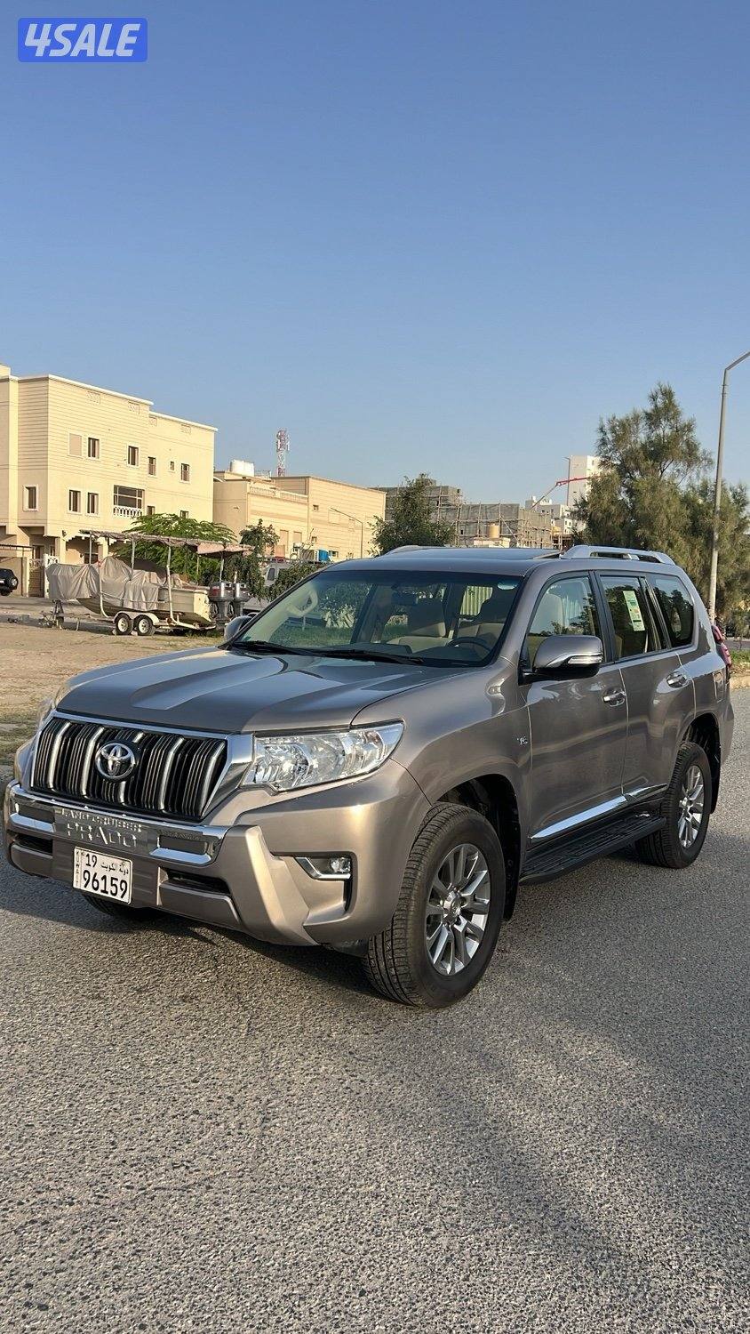 السياره بحاله الوكاله وسيرفساته منتظمه ولايدق الا الصامل الوعد الفحص1