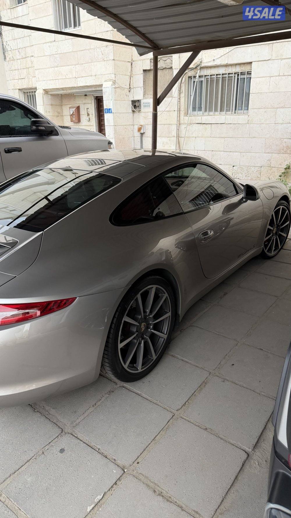 للبيع كريرا اس 2012 ماشي 137 الف تحت الكفاله وقابل للتجديد1