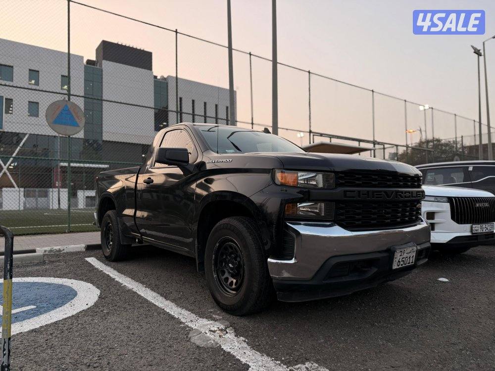 للبيع سلفرادو ٢٠٢١2